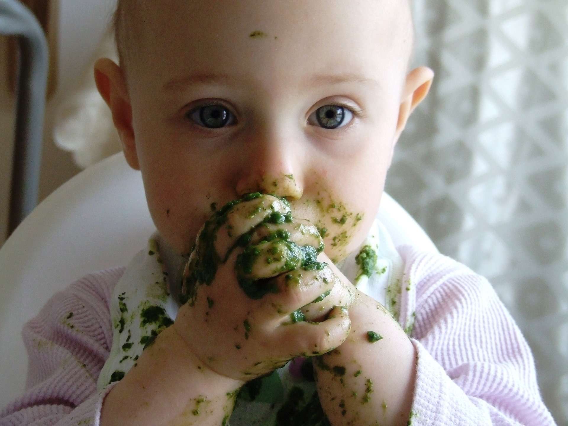 Baby gets sale fussy while eating